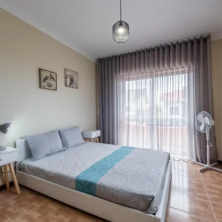 Сasa de vacaciones Guestready - Beach Cork Patio *